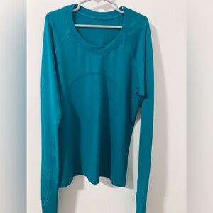 Lululemon Swiftly Long Sleeve - Waist Length - Size 6